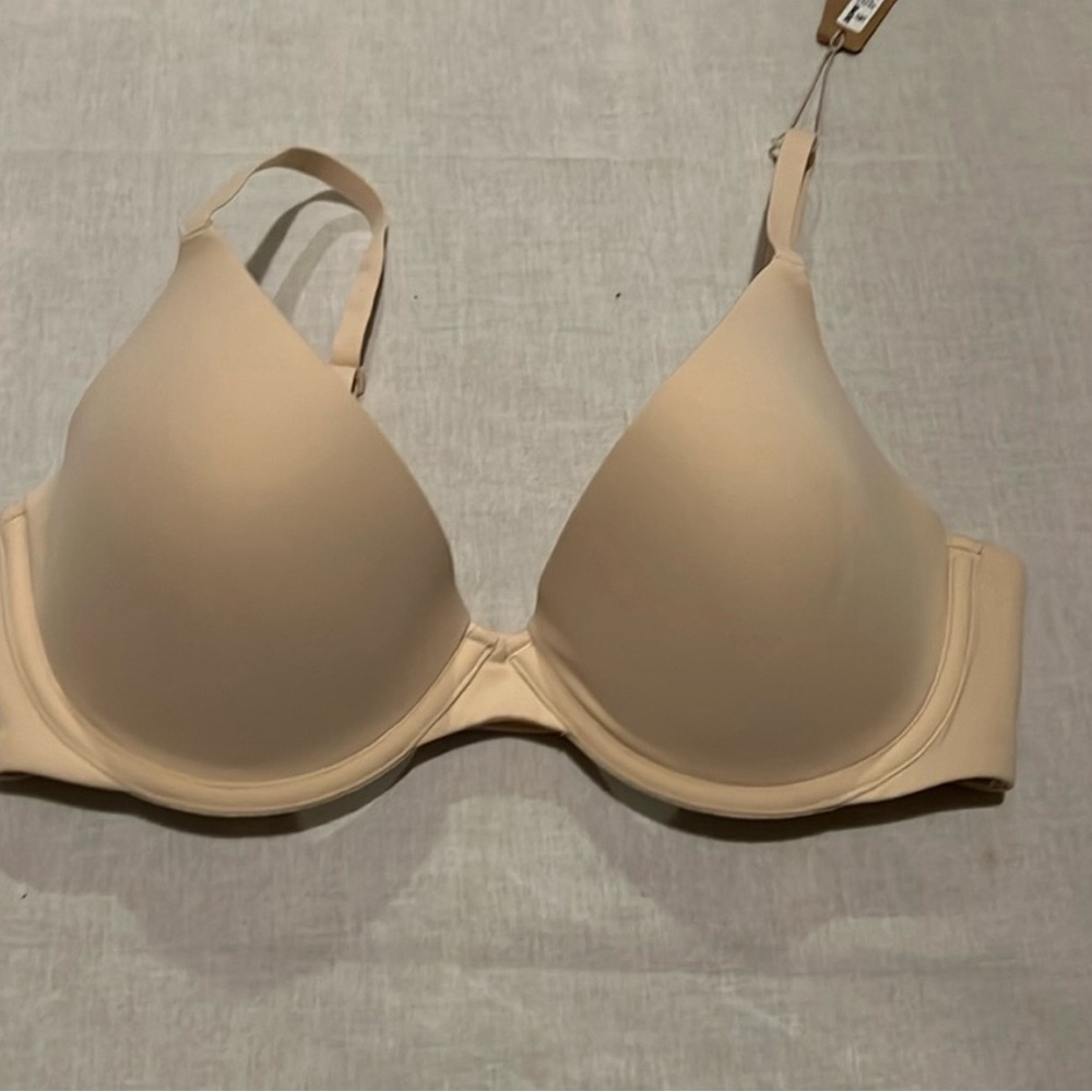 SKIMS Nude Bra